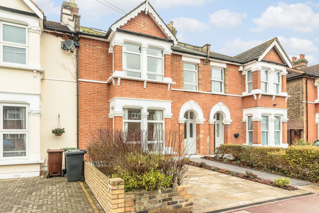 Property photo 3 of 29