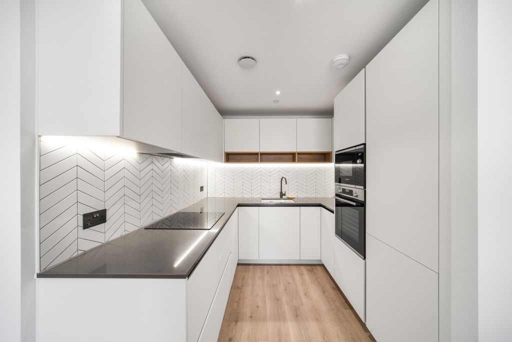 Property photo 2 of 13 Kitchen