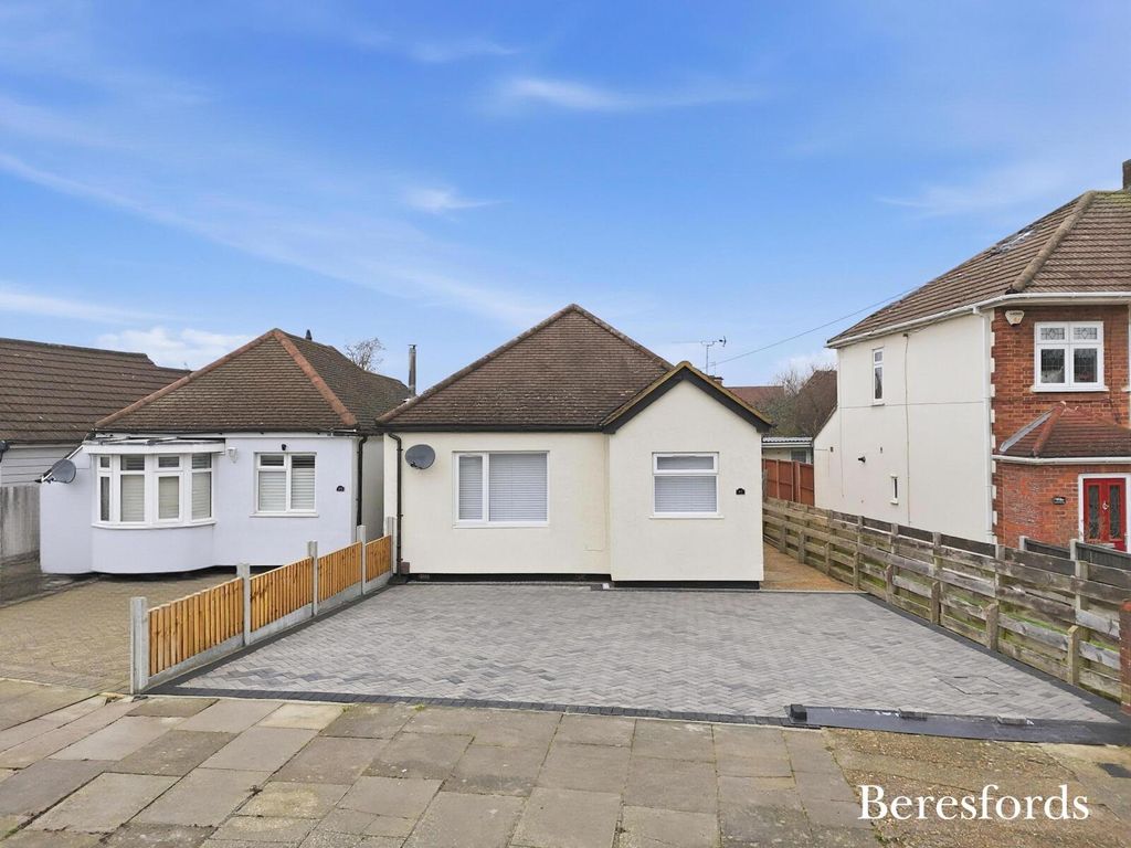 Property photo 2 of 21 Picture No. 04