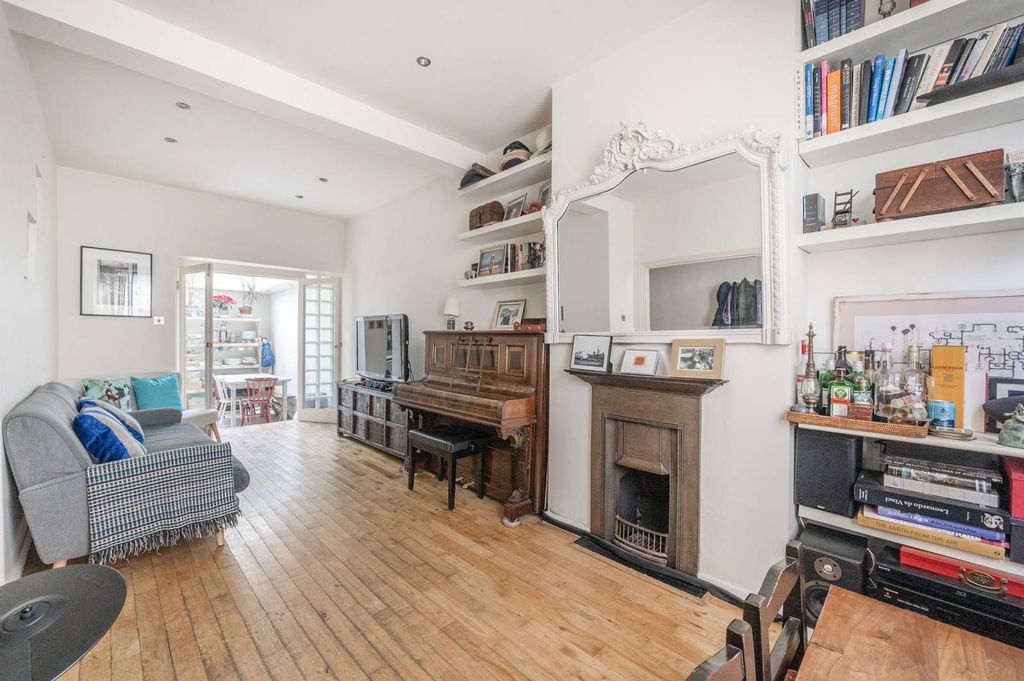 Property photo 2 of 16