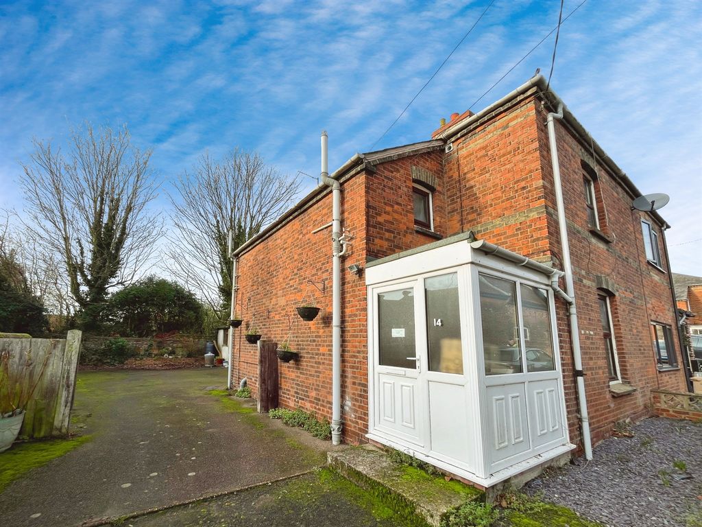 Property photo 1 of 16