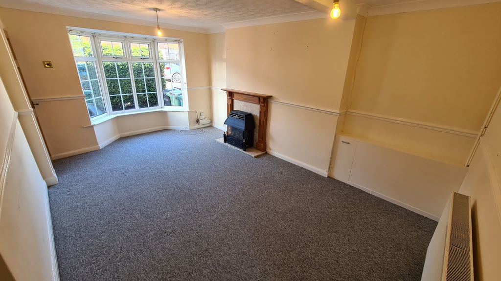 Property photo 3 of 11 Photo 3