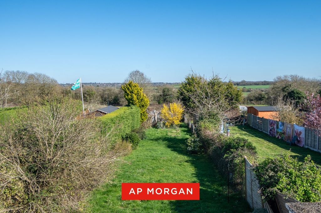 Property photo 2 of 17 Picture No. 18