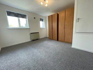 Property photo 3 of 9 Bedroom