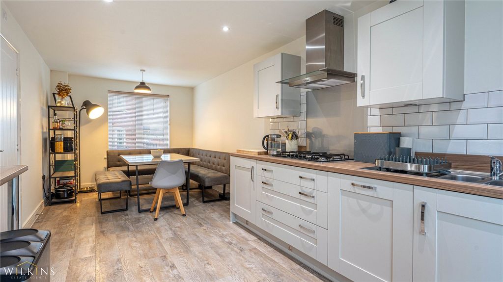 Property photo 3 of 36 Picture No. 13