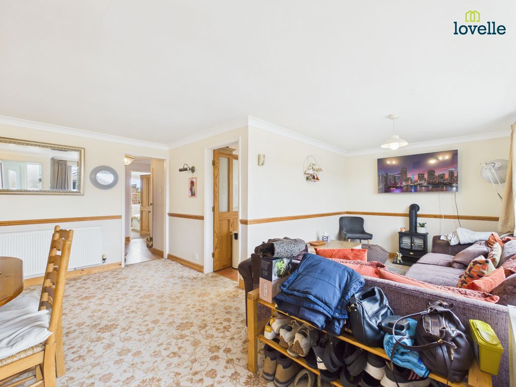 Property photo 2 of 29