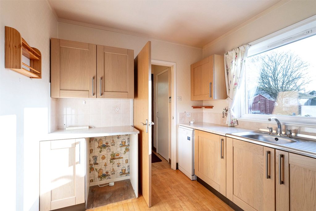 Additional image 7 of 2 bed bungalow for saleElenbank, Gellyburn, Murthly, Perth PH1