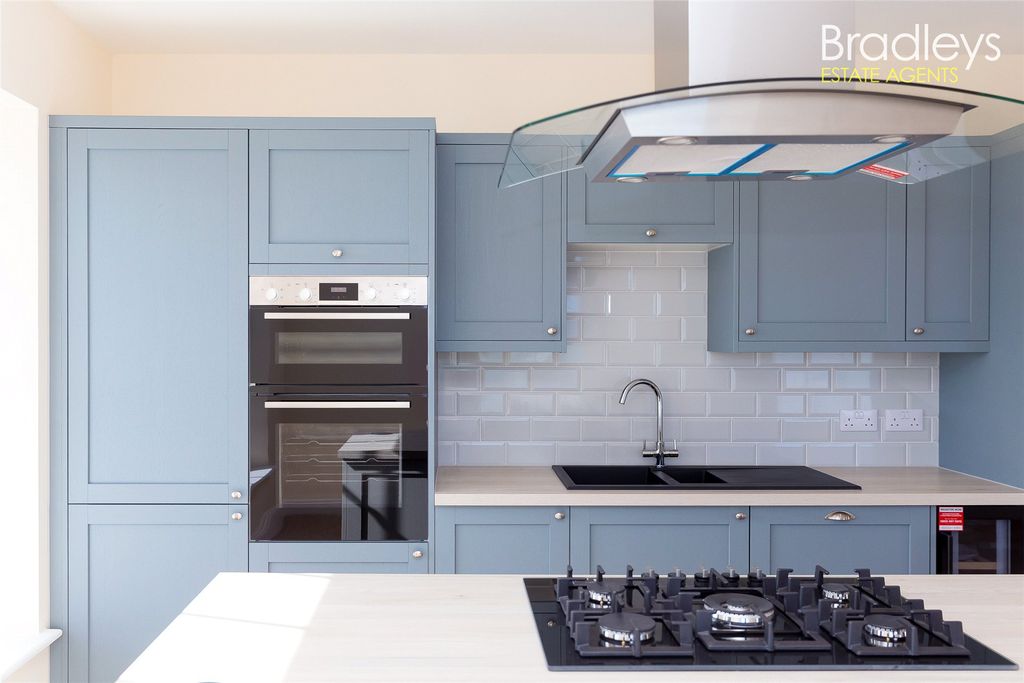 Property photo 2 of 10 Kitchen Example