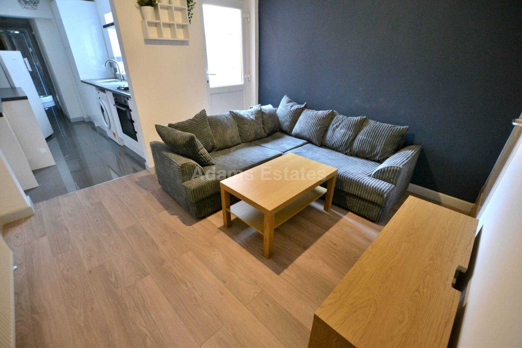 Property photo 2 of 15