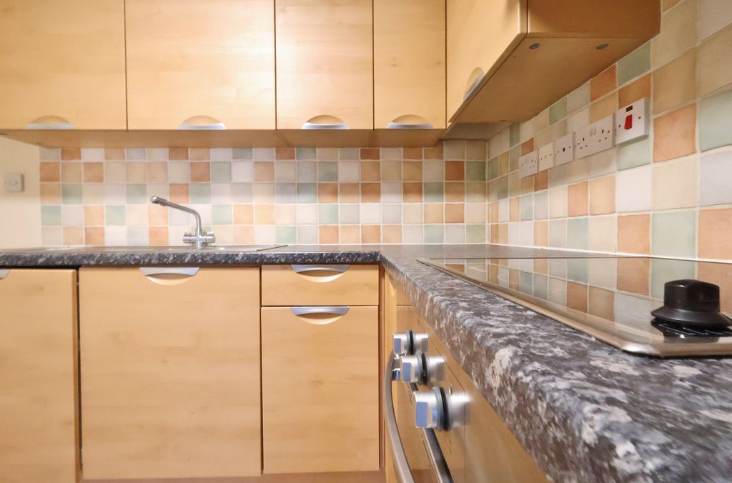 Property photo 3 of 22