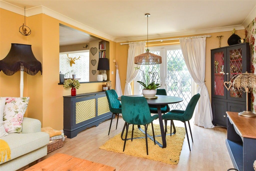Property photo 3 of 16 Lounge/ Dining Room