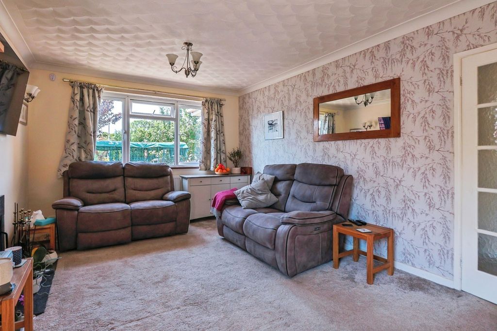 Property photo 3 of 19 Pbox-Img.Jpg