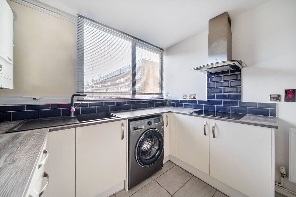 Property photo 3 of 8 Picture No. 09