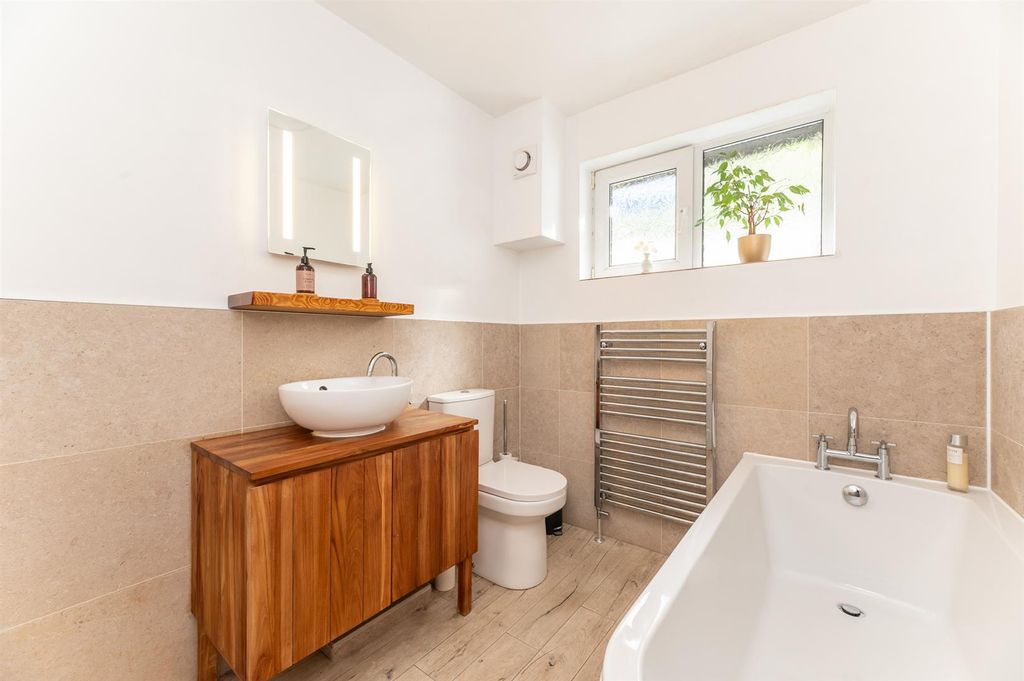 Additional image 12 of 4 bed detached house for saleGhyll Beck Drive, Otley LS21
