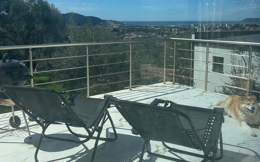 Property photo 3 of 9 <Alttext/>