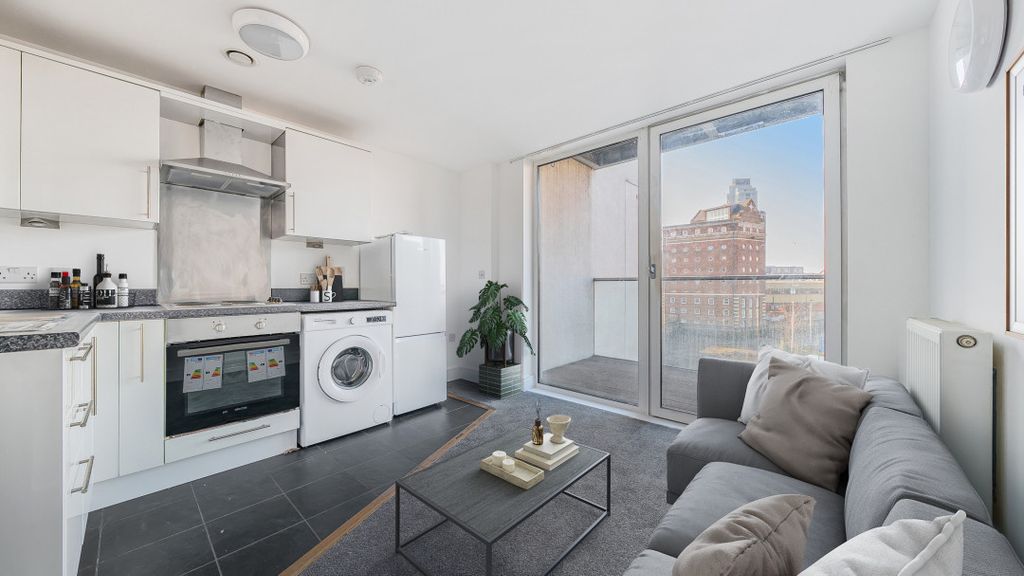 Property photo 1 of 7