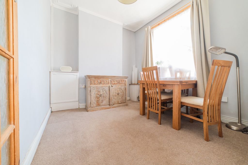 Property photo 3 of 14 Call 02920 454555 To Secure Your Viewing_2