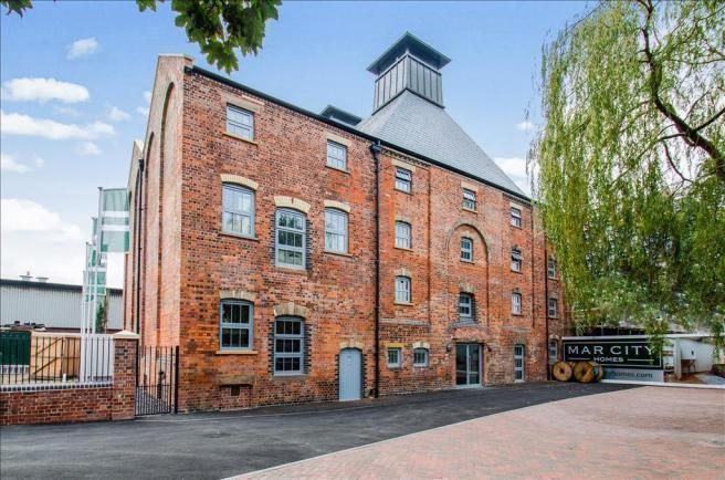 Property photo 3 of 8 Exterior