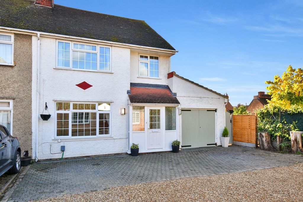 Property photo 1 of 24