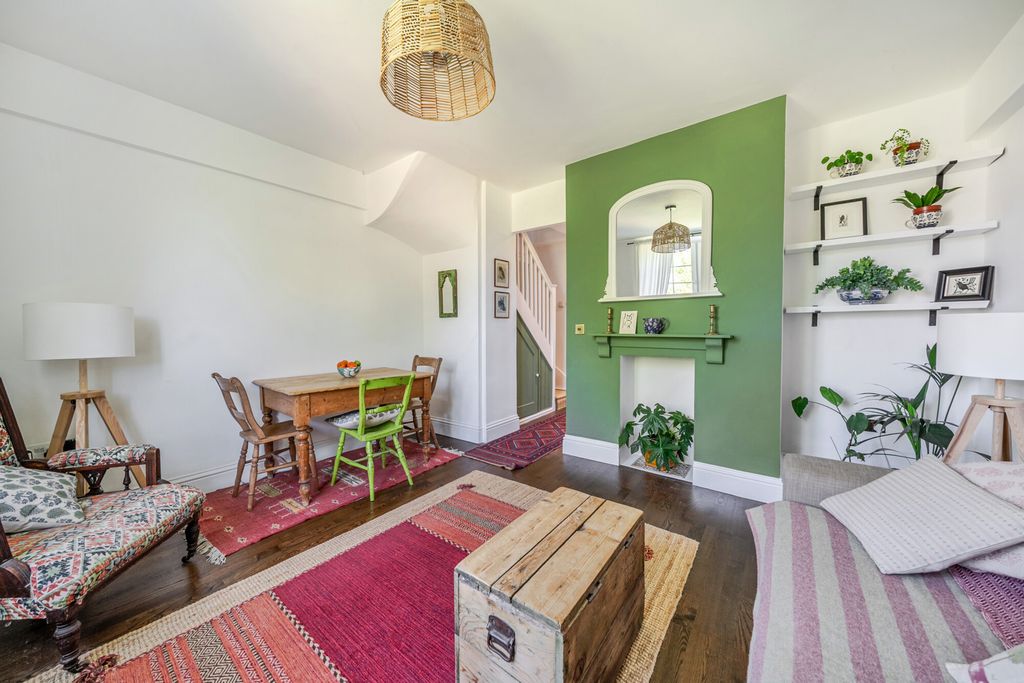 Property photo 1 of 18 1453968-11-69F498...