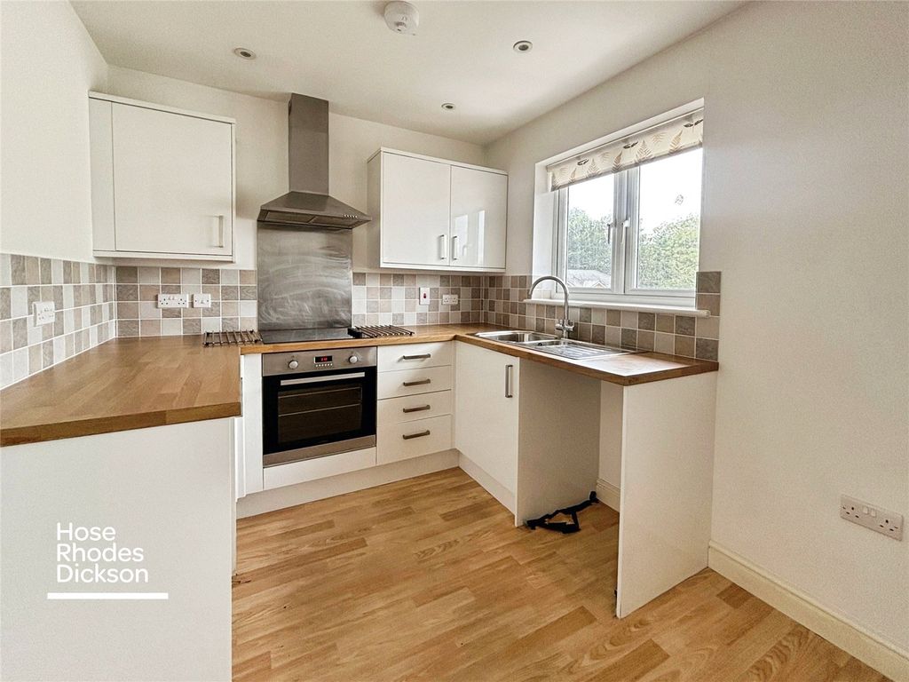 Property photo 3 of 10 Picture No. 32