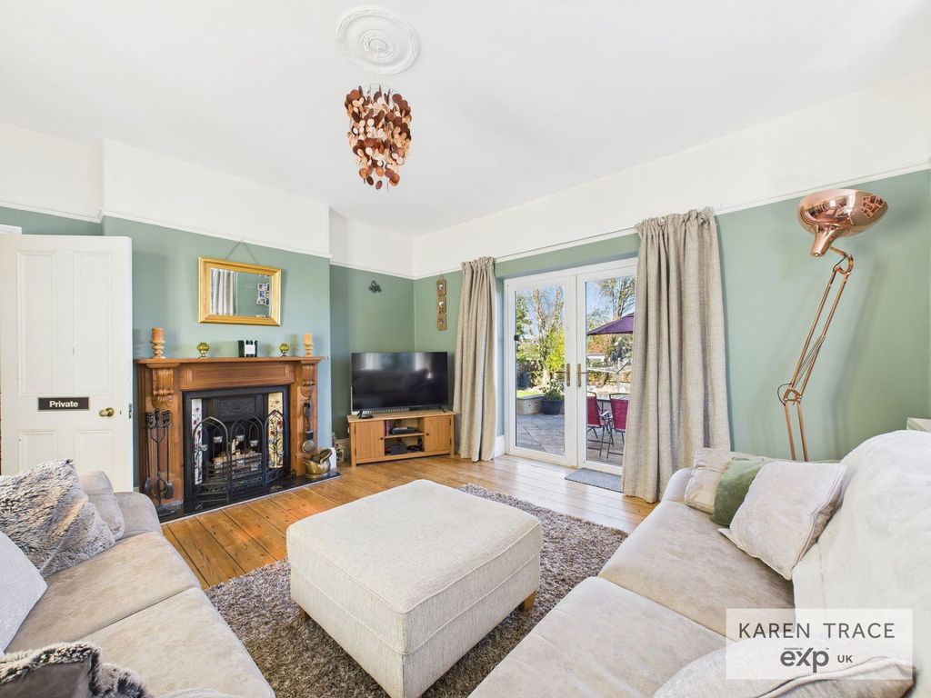 Property photo 2 of 24