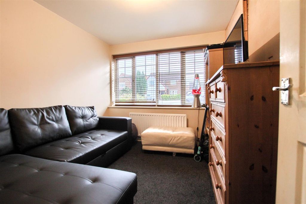 Property photo 3 of 11 Wg11.Jpg