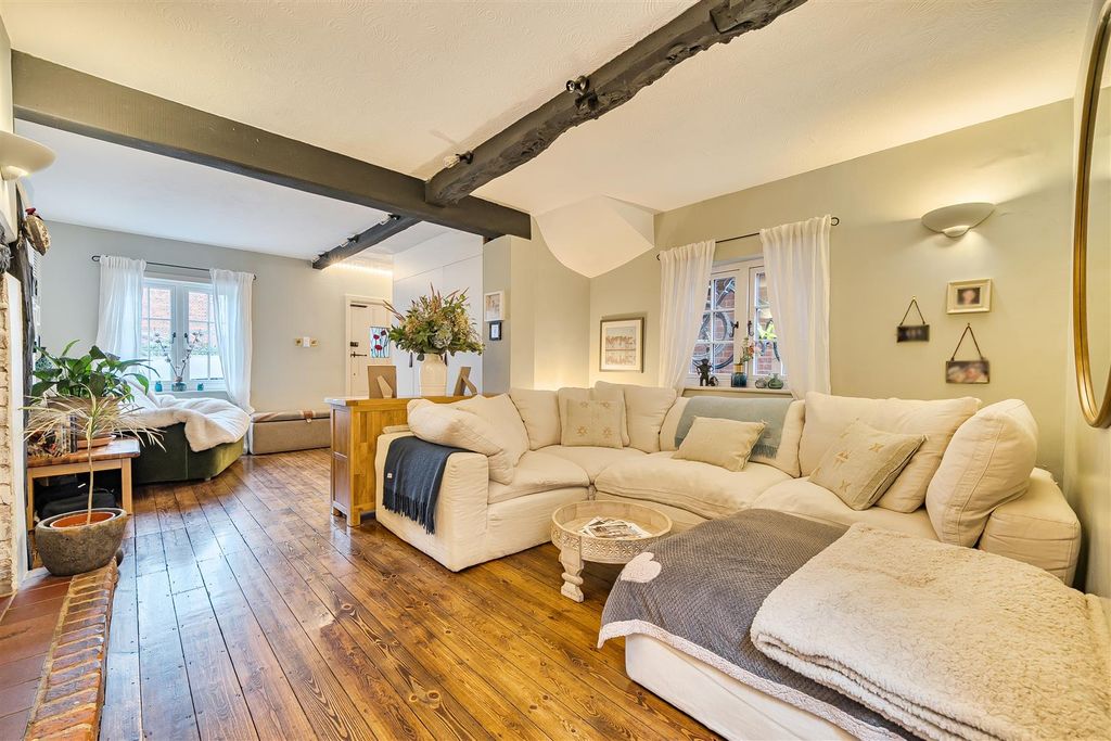 Property photo 2 of 19 Living Room