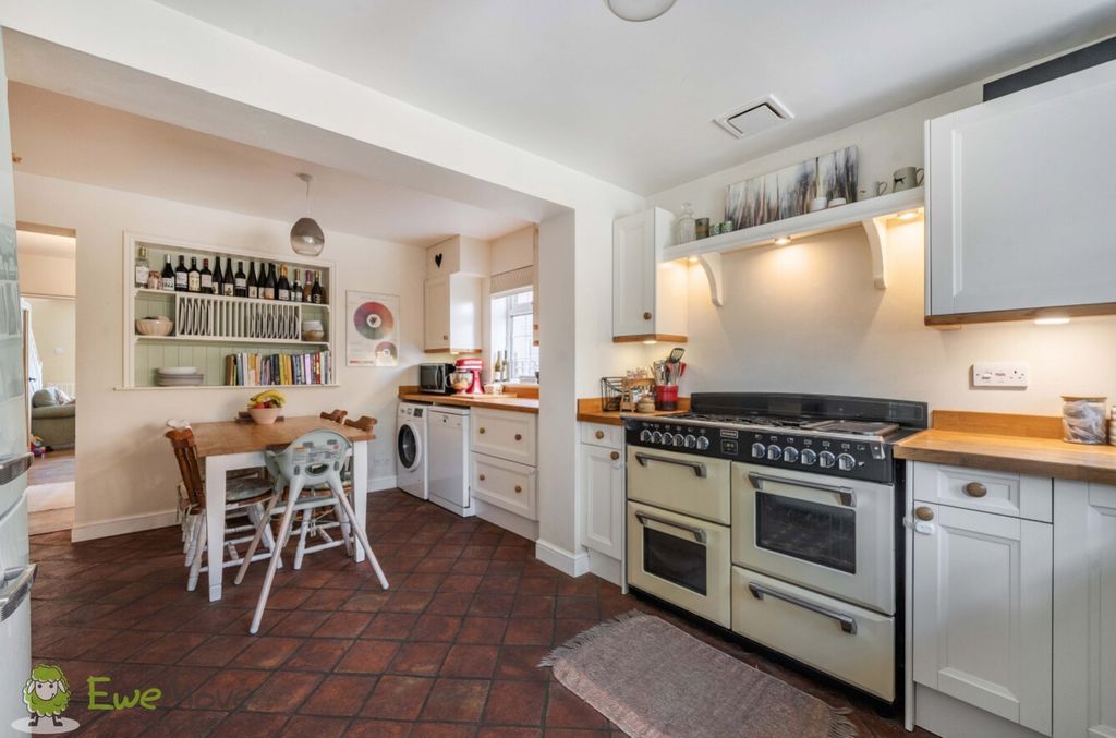 Property photo 3 of 24 Kitchen Dining Room