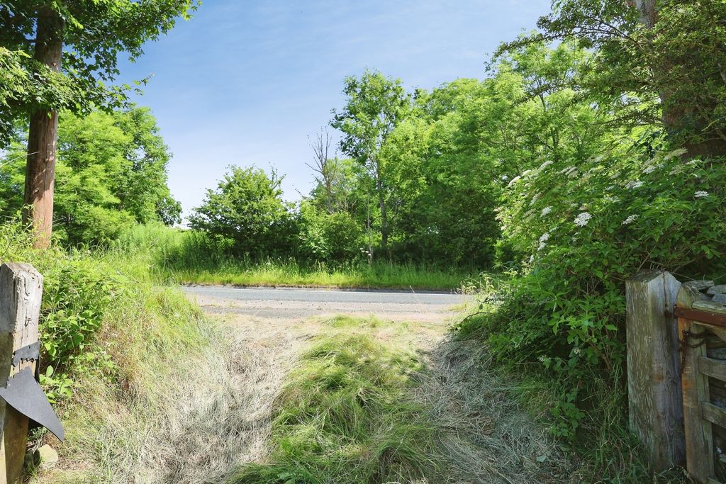 Property photo 2 of 9 Pbox-Img.Jpg