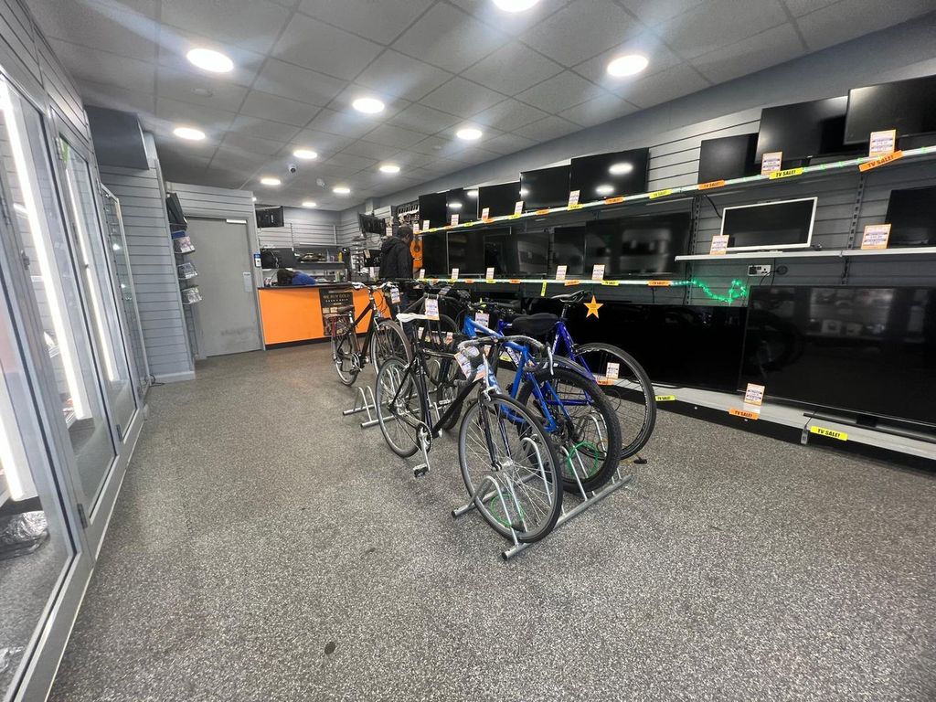 Property photo 3 of 6