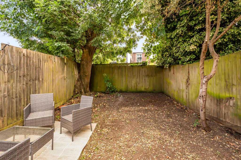Property photo 3 of 10 Picture No. 14