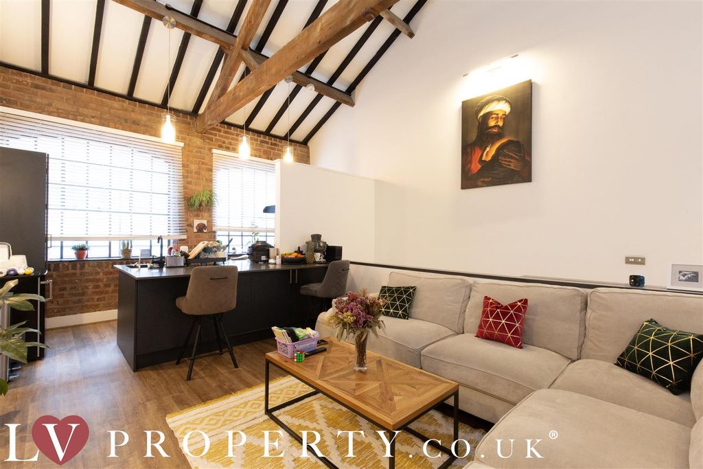 Property photo 3 of 25 N1.Jpg