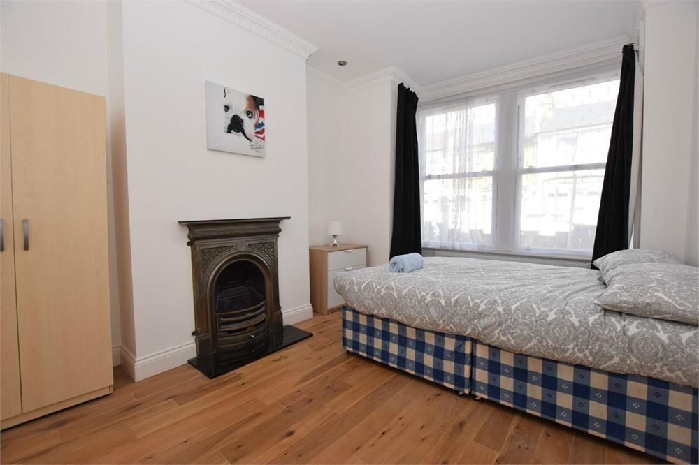 Property photo 1 of 6 2