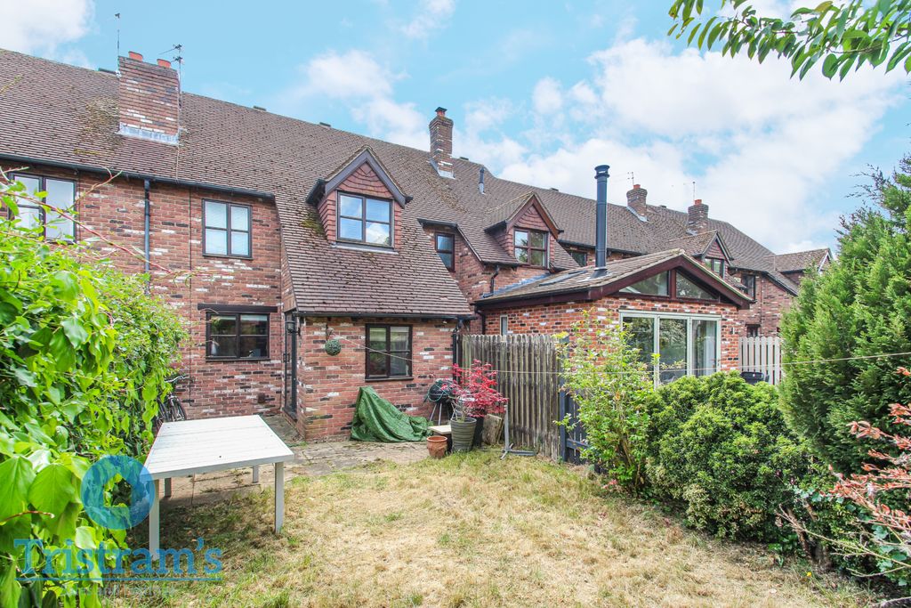 Property photo 2 of 20 Untitled Design (100)