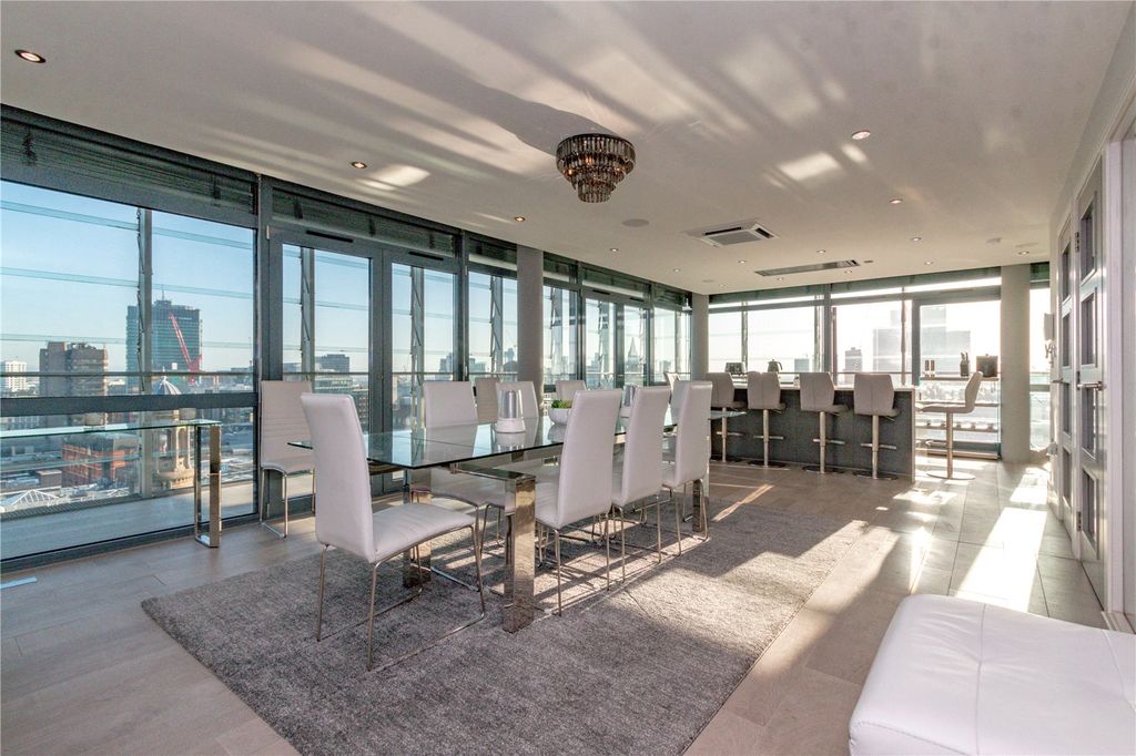 Property photo 1 of 24 Dining Area