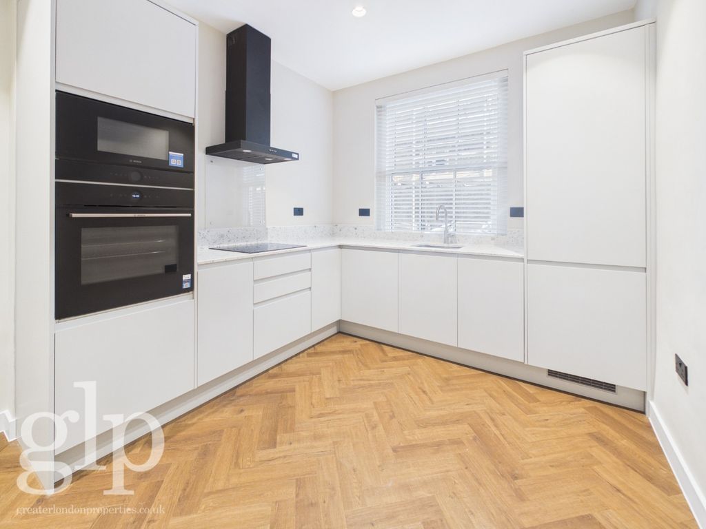 Property photo 2 of 20 5698063