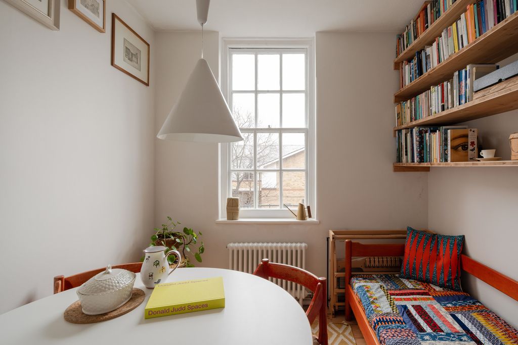 Property photo 1 of 20 264804 - Peabody Estate, Camberwell Green Se5 - High Res - Npp01743.Jpg