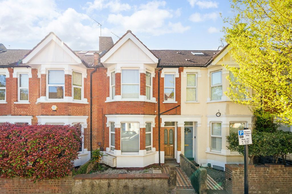 Property photo 1 of 12