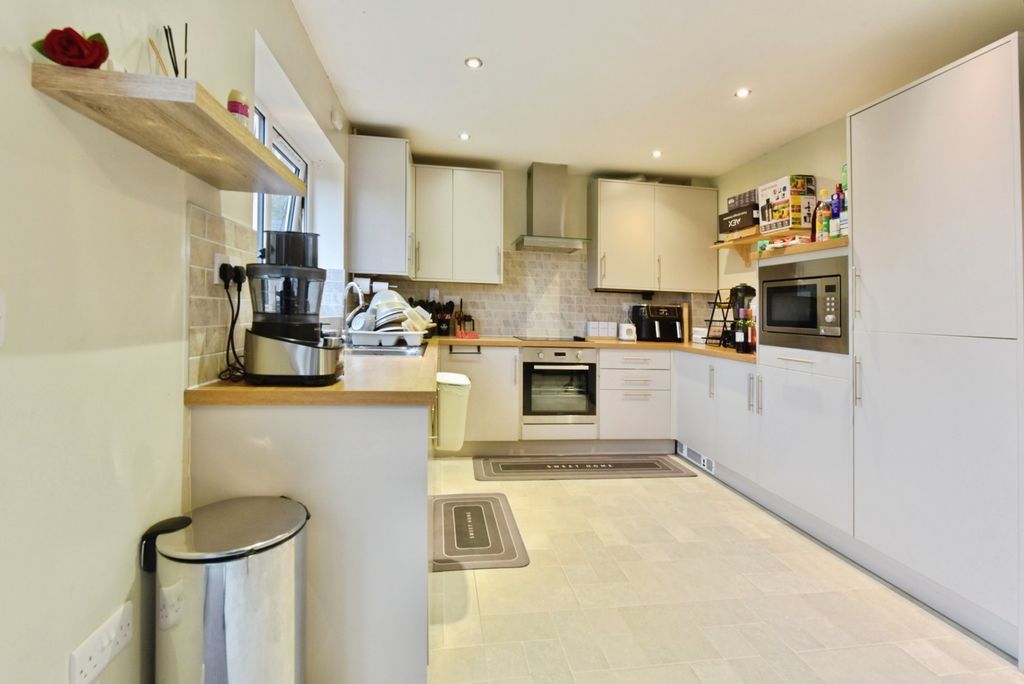 Property photo 3 of 16 Pbox-Img.Jpg