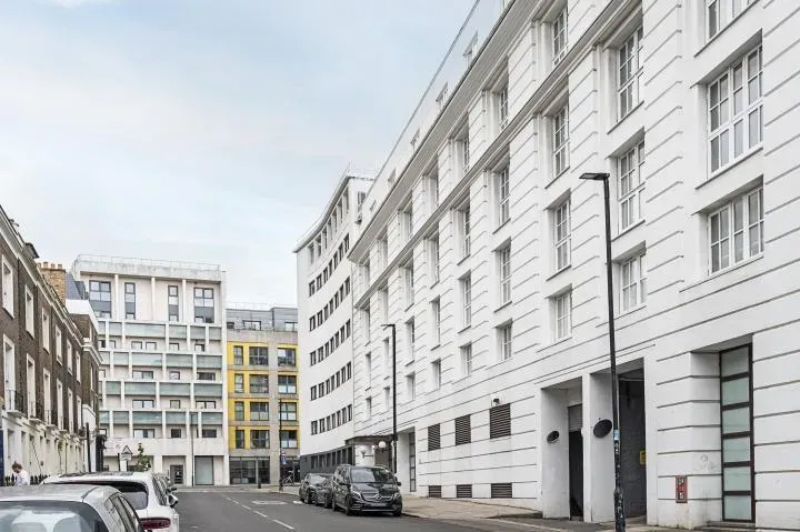 Property photo 1 of 3