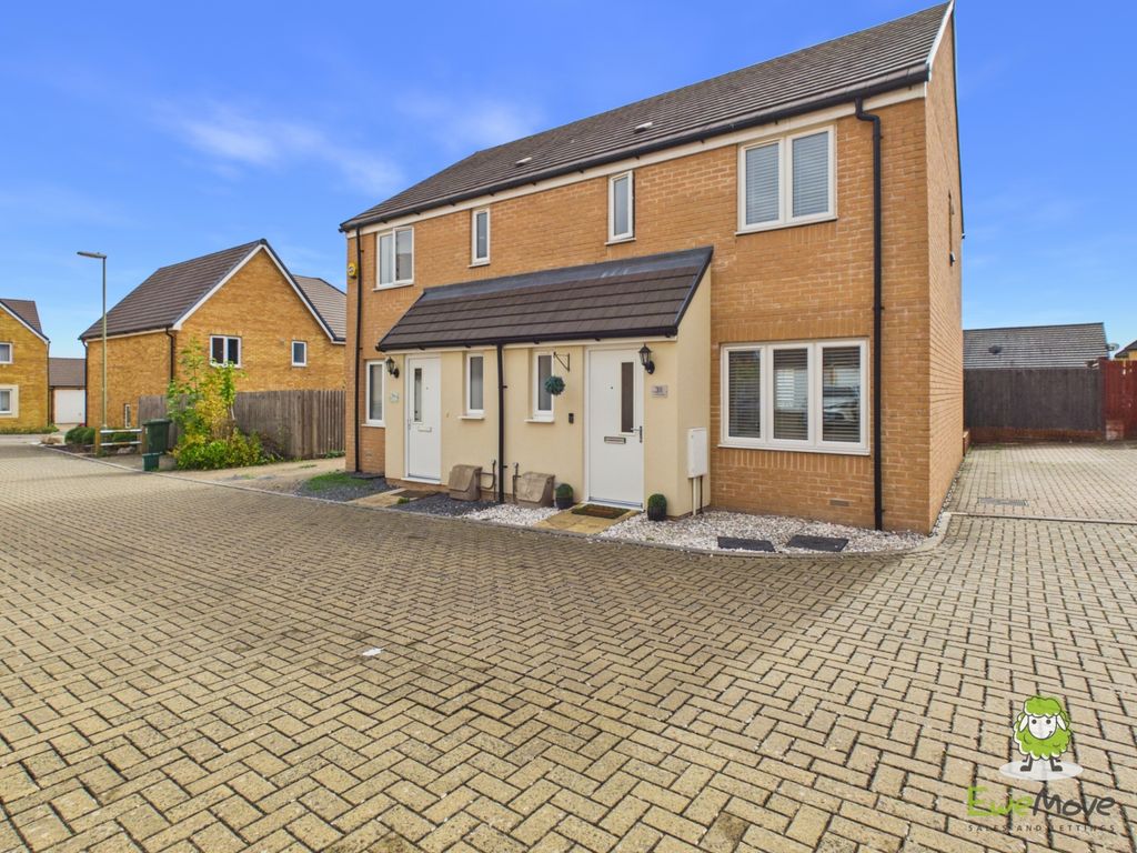 Property photo 1 of 30 Ewemove Basingstoke - 31 St Cross Road