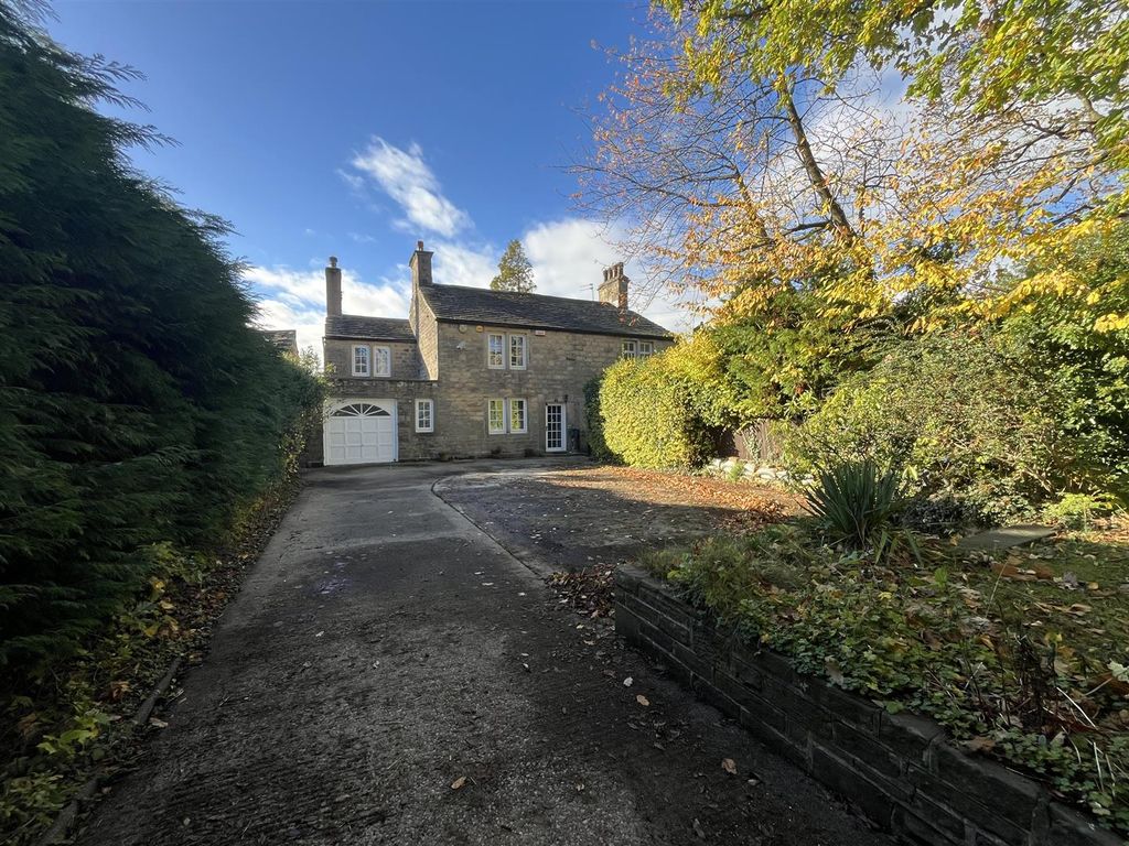 Property photo 1 of 27 External