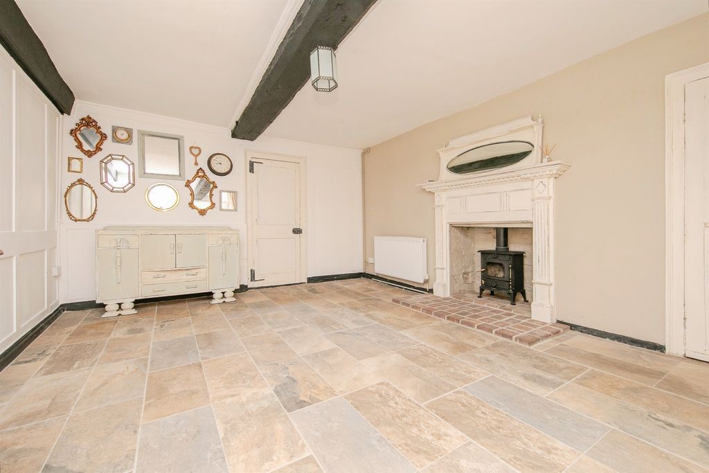 Property photo 3 of 16