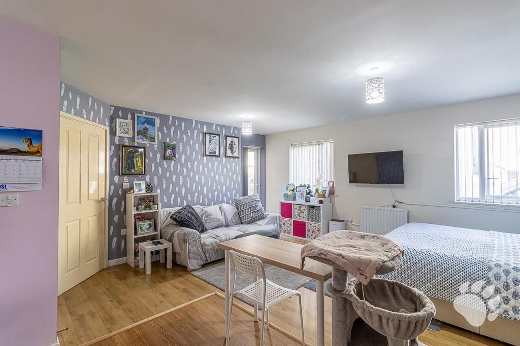 1 bed flat for saleWellands Apartments, Berdens, Basildon SS16 photo 4