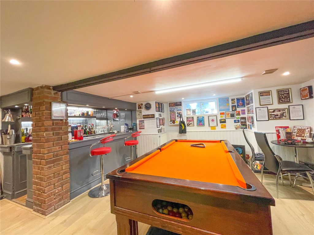 Property photo 3 of 21 Picture No. 27