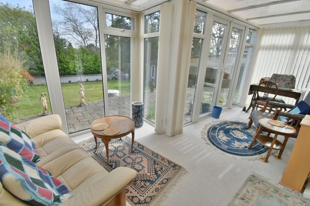 Property photo 2 of 25