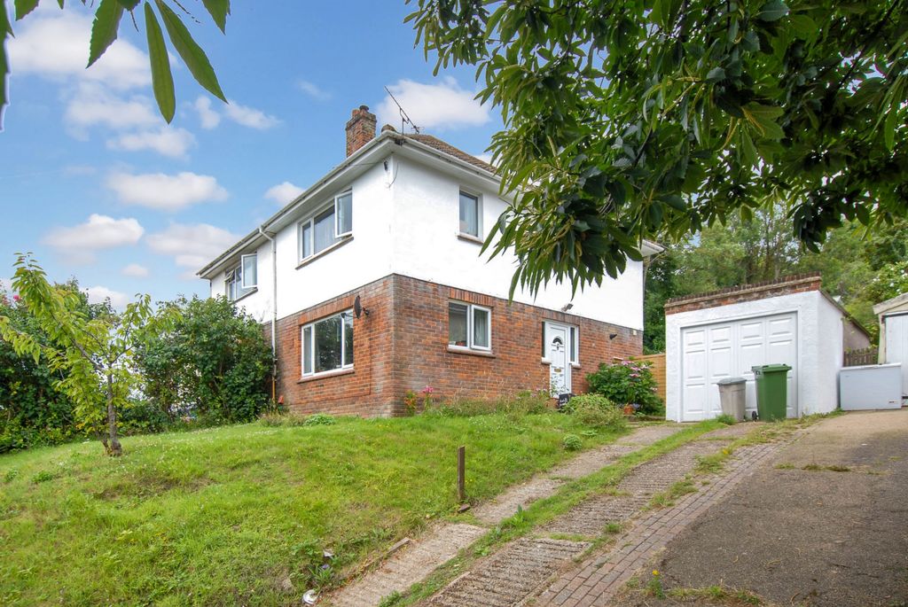 Property photo 1 of 16 Front