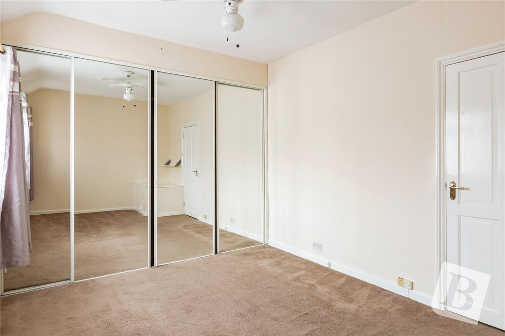 Property photo 3 of 26 Bedroom