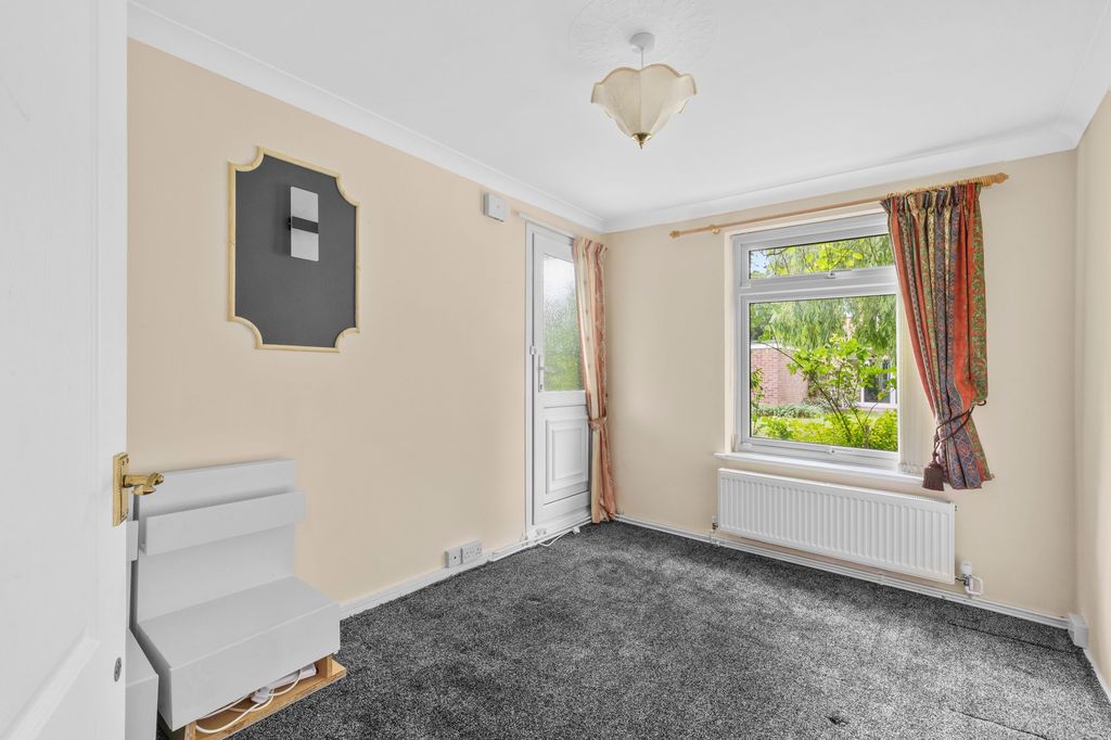 Additional image 6 of 3 bed flat for saleCressington Place, Bourne End SL8